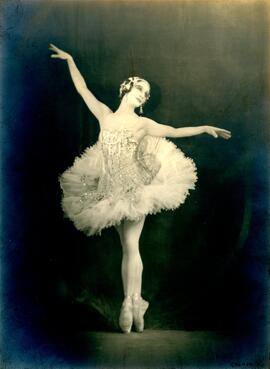 Anna Pavlova Collection