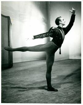 Kenneth MacMillan dancing